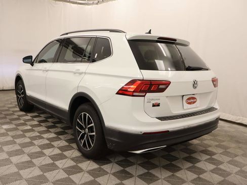 Used 2021 Volkswagen Tiguan SE w/ Panoramic Sunroof Package image 3