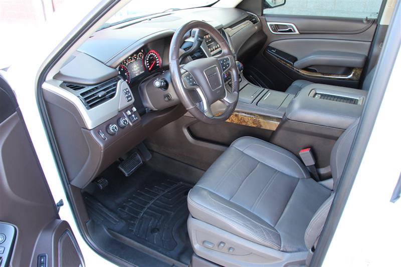 Used 2016 GMC Yukon Denali w/ Open Road Package AWD/4WD image 57