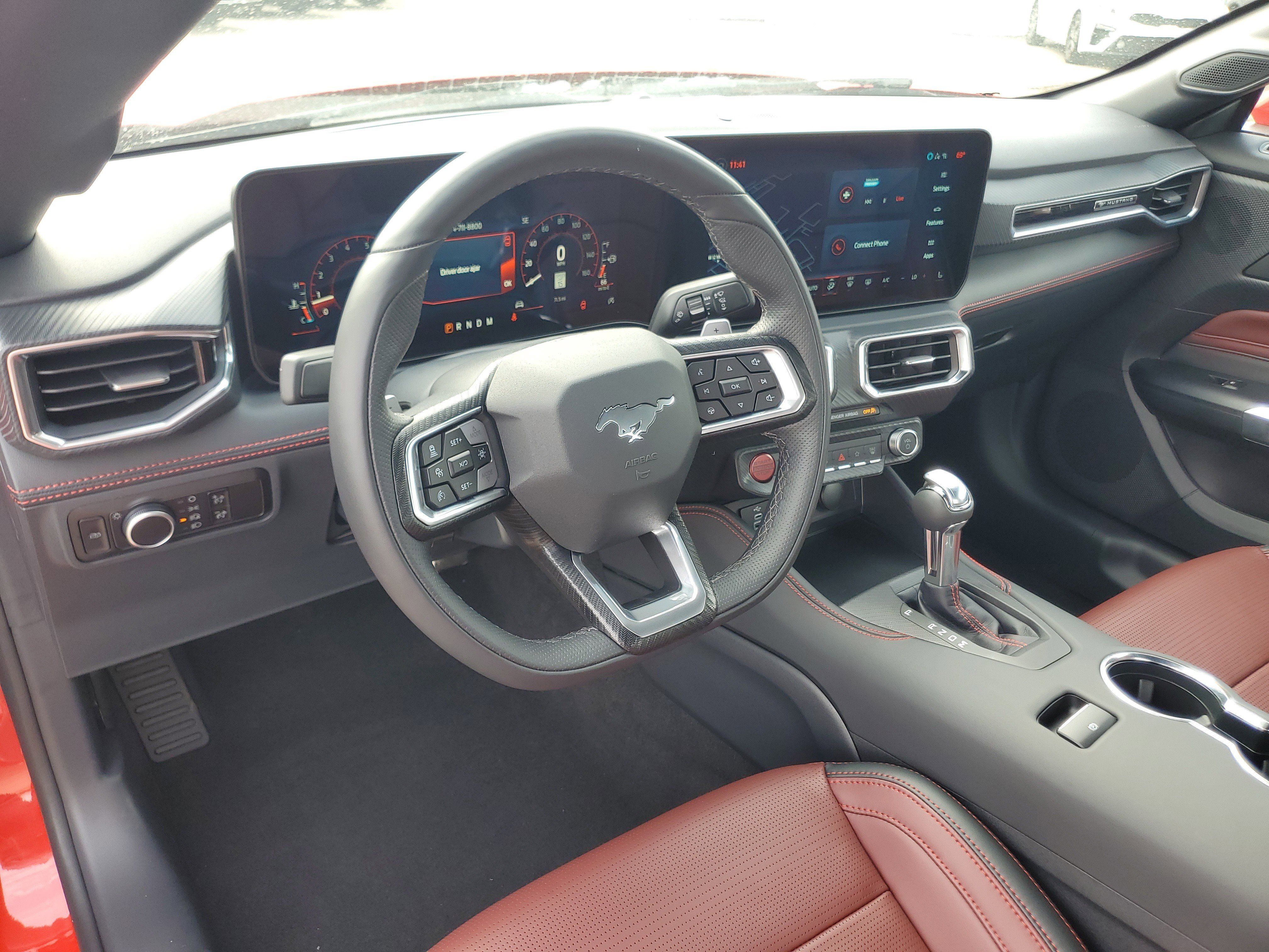 Used 2025 Ford Mustang GT Premium RWD image 13