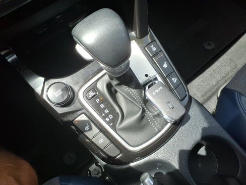 Used 2024 Kia Seltos S AWD/4WD image 13