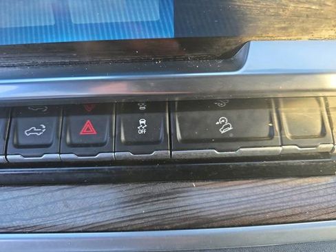 Used 2024 Chevrolet Silverado 1500 RST w/ Z71 Off-Road Package image 37