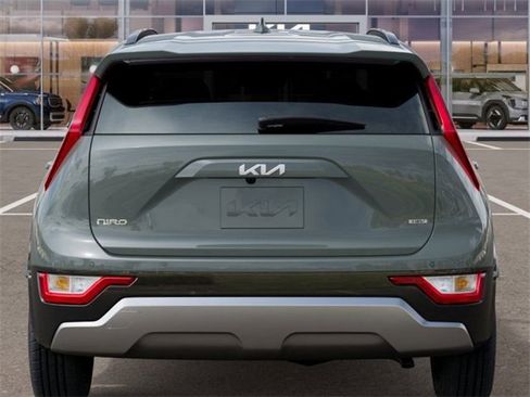 New 2025 Kia Niro SX image 13