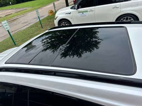 Used 2021 Cadillac XT4 Sport w/ Cold Weather Package FWD image 20