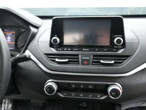 Used 2021 Nissan Altima 2.5 S FWD image 14