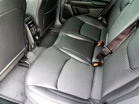 New 2026 Jeep Compass Latitude image 18