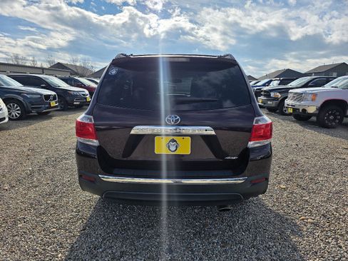 Used 2011 Toyota Highlander Limited w/ Tow Pkg image 6