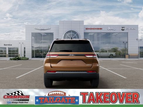 New 2026 Jeep Grand Cherokee Limited w/ Limited Altitude Package AWD/4WD image 7