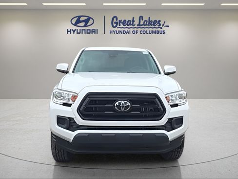 Used 2021 Toyota Tacoma SR AWD/4WD image 8