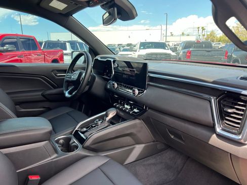 Used 2025 GMC Canyon Elevation w/ Convenience Package AWD/4WD image 22