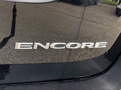Used 2018 Buick Encore Sport Touring FWD image 8