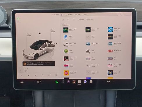 Used 2023 Tesla Model 3 Standard Range RWD image 19