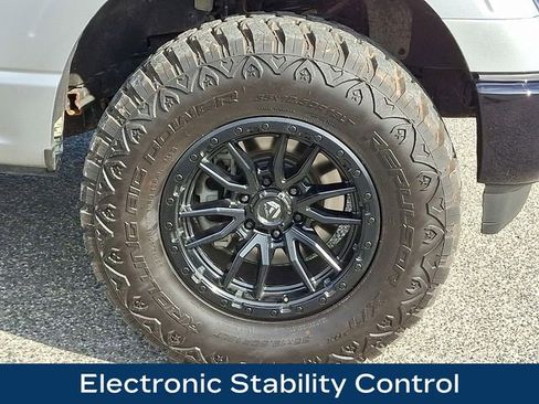 Used 2022 Ford F150 XLT w/ Trailer Tow Package image 12