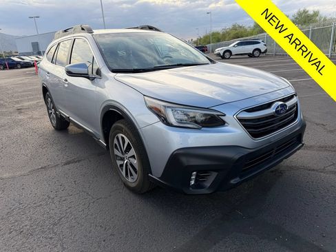 Used 2021 Subaru Outback Premium AWD/4WD image 1