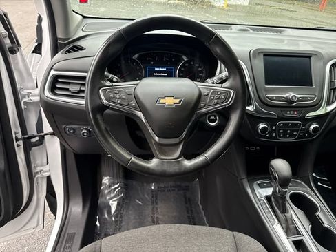 Used 2024 Chevrolet Equinox LT AWD/4WD image 17