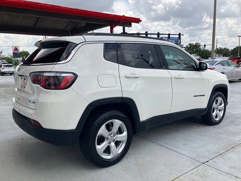 Used 2018 Jeep Compass Latitude w/ Popular Equipment Group AWD/4WD image 13