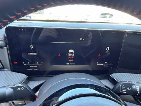 Used 2025 Nissan Kicks SR image 29