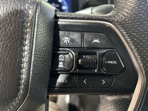 Used 2024 Toyota Tacoma TRD Off-Road image 25