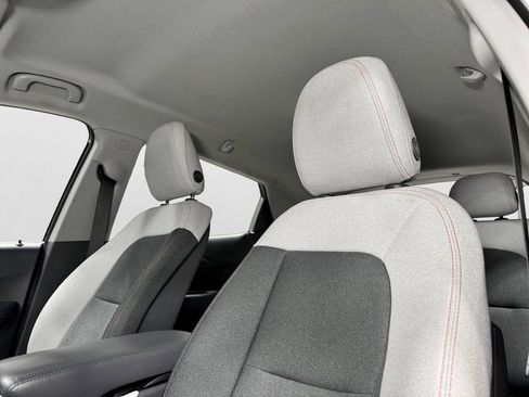 Used 2017 Chevrolet Bolt LT image 23