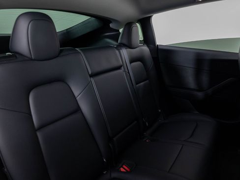 Used 2025 Tesla Model Y Long Range image 24