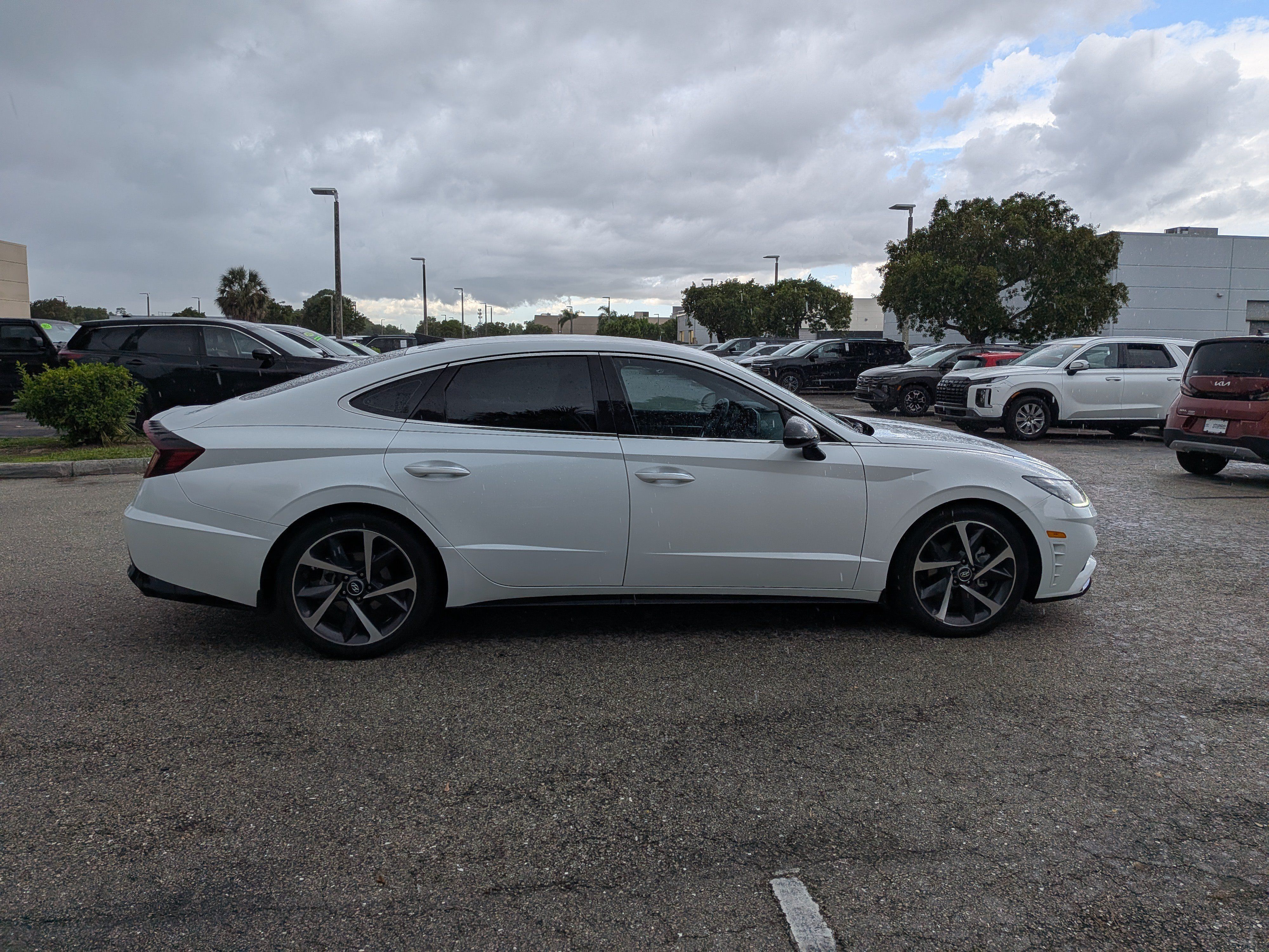 Used 2021 Hyundai Sonata SEL Plus FWD image 3