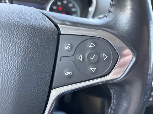 Used 2020 Chevrolet Traverse LT AWD/4WD image 32