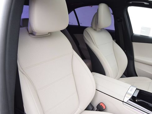 Used 2023 Mercedes-Benz C 300 Sedan image 17