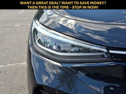 Used 2023 Volkswagen ID.4 Pro RWD image 12