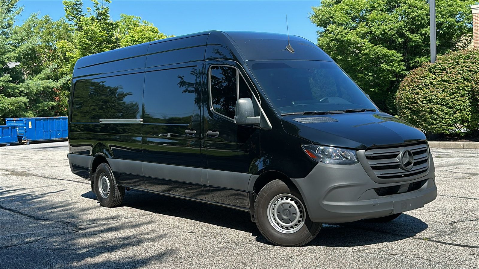 Used 2023 Mercedes-Benz Sprinter 2500 image 1