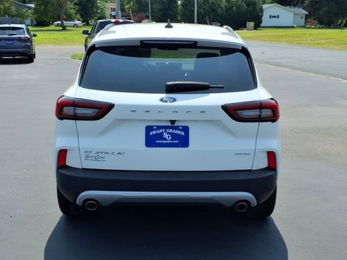 Used 2024 Ford Escape Platinum AWD/4WD image 5