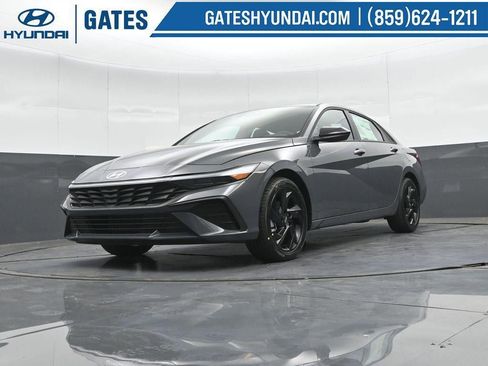 New 2026 Hyundai Elantra Sport FWD image 38