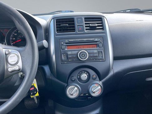 Used 2012 Nissan Versa SV w/ Convenience Pkg FWD image 8