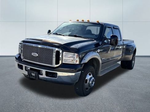 Used 2006 Ford F350 4x4 Crew Cab DRW Super Duty image 4