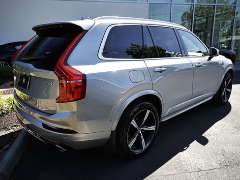 Used 2019 Volvo XC90 T5 R-Design w/ Advanced Package AWD/4WD image 5