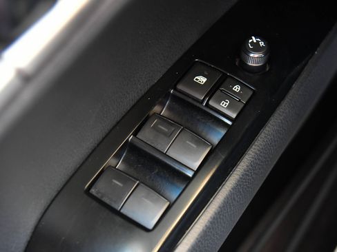 Used 2025 Toyota Camry LE FWD image 36