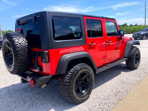 Used 2015 Jeep Wrangler Unlimited Sport w/ Quick Order Package 24S AWD/4WD image 5