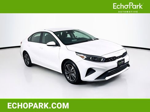 Used 2024 Kia Forte LXS image 1