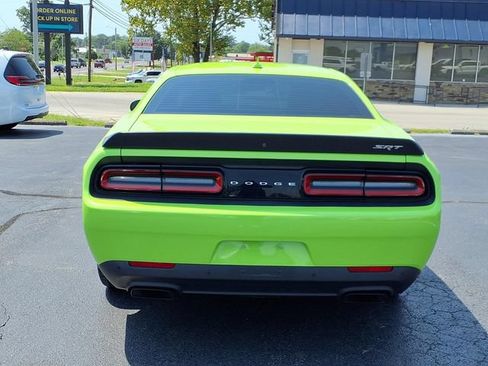 Used 2015 Dodge Challenger SRT Hellcat RWD image 16