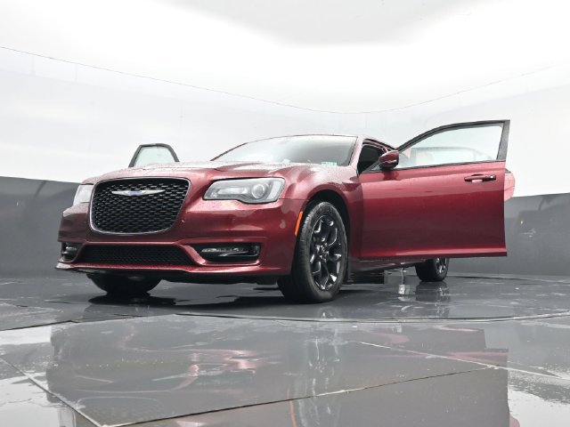Used 2021 Chrysler 300 Touring AWD/4WD image 32