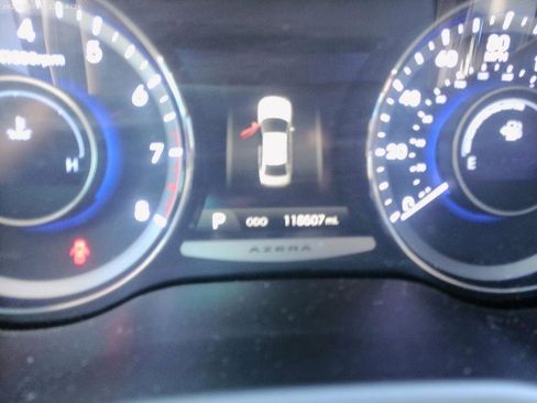 Used 2014 Hyundai Azera Limited w/ Option Group 02 FWD image 23