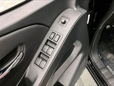 New 2026 Nissan Frontier SV w/ All-Weather Content Package AWD/4WD image 30
