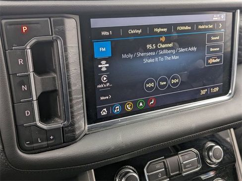 Certified 2021 GMC Yukon Denali w/ Denali Premium Package image 11