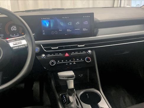 Certified 2025 Hyundai Sonata SE image 36