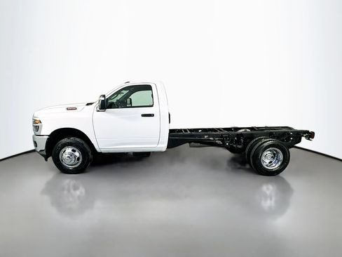 New 2026 RAM 3500 Tradesman w/ Chrome Appearance Group A RWD image 4