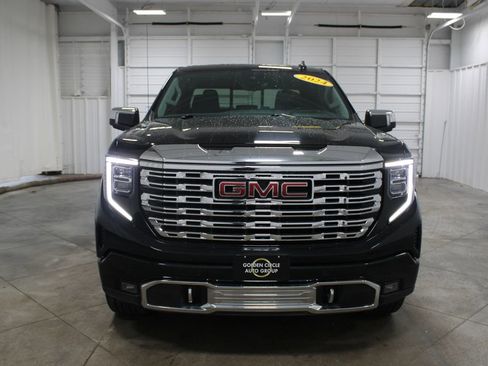 Used 2024 GMC Sierra 1500 Denali image 3