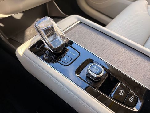 New 2026 Volvo XC90 B6 Ultra w/ Protection Package AWD/4WD image 17