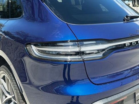 Certified 2025 Porsche Macan image 14