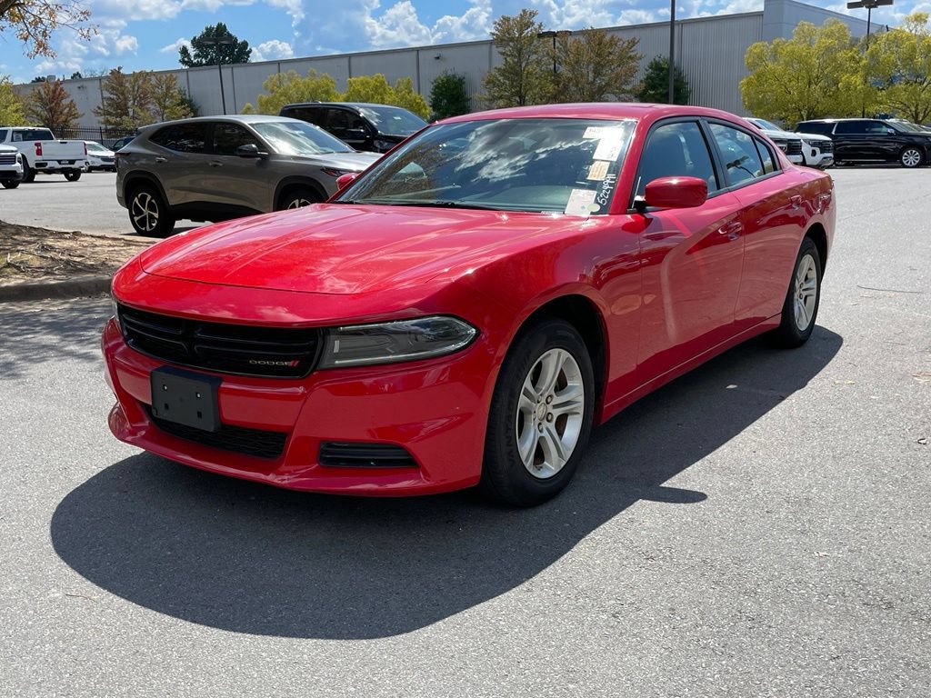 Used 2022 Dodge Charger SXT RWD image 3