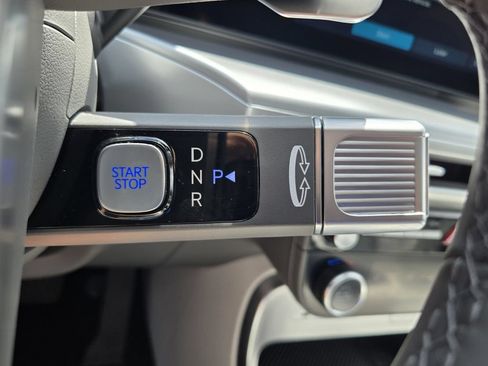 Certified 2026 Hyundai Ioniq 9 Limited AWD/4WD image 18