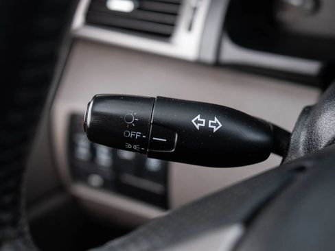 Used 2015 Honda Odyssey EX-L image 39