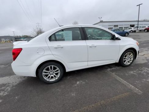 Used 2015 Chevrolet Sonic LT w/ Wheels and Fog Lamp Package FWD image 10